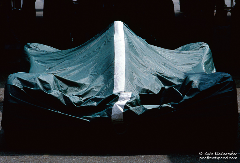 covered.f1.Aus83sign