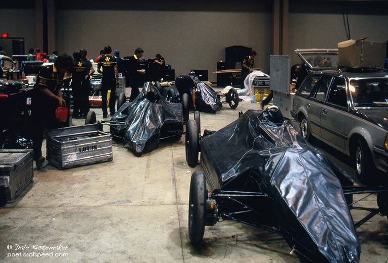 lotus-teamlbgp83sign